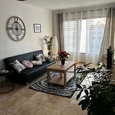 Casa De Amigos Apartamento Tías